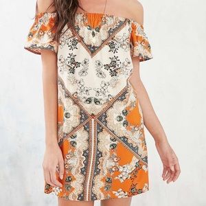 URBAN OUTFITTERS ecoté dress